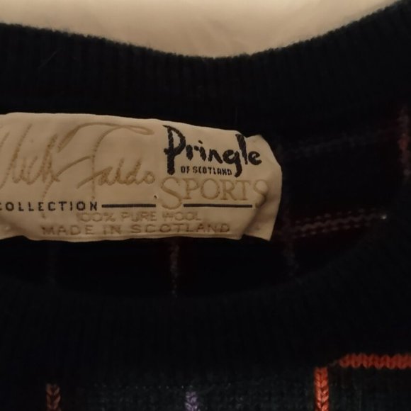 Vintage Pringle Scotland Wool Golf Sweater size medium - Picture 2 of 7